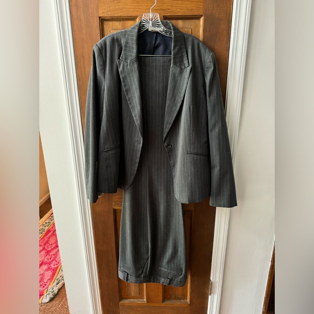 Gray women’s suit